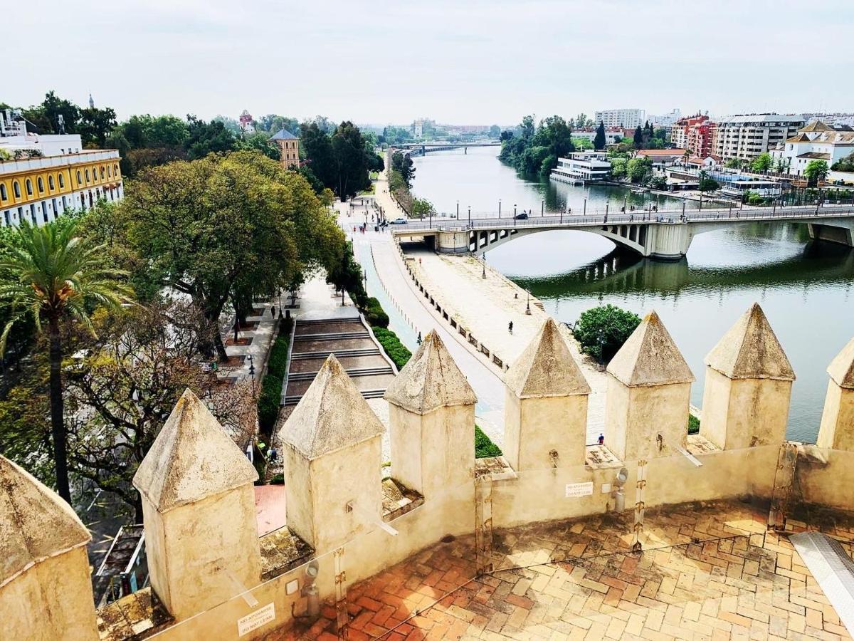 Apartamento Puerta Carmona Sevilla Buitenkant foto