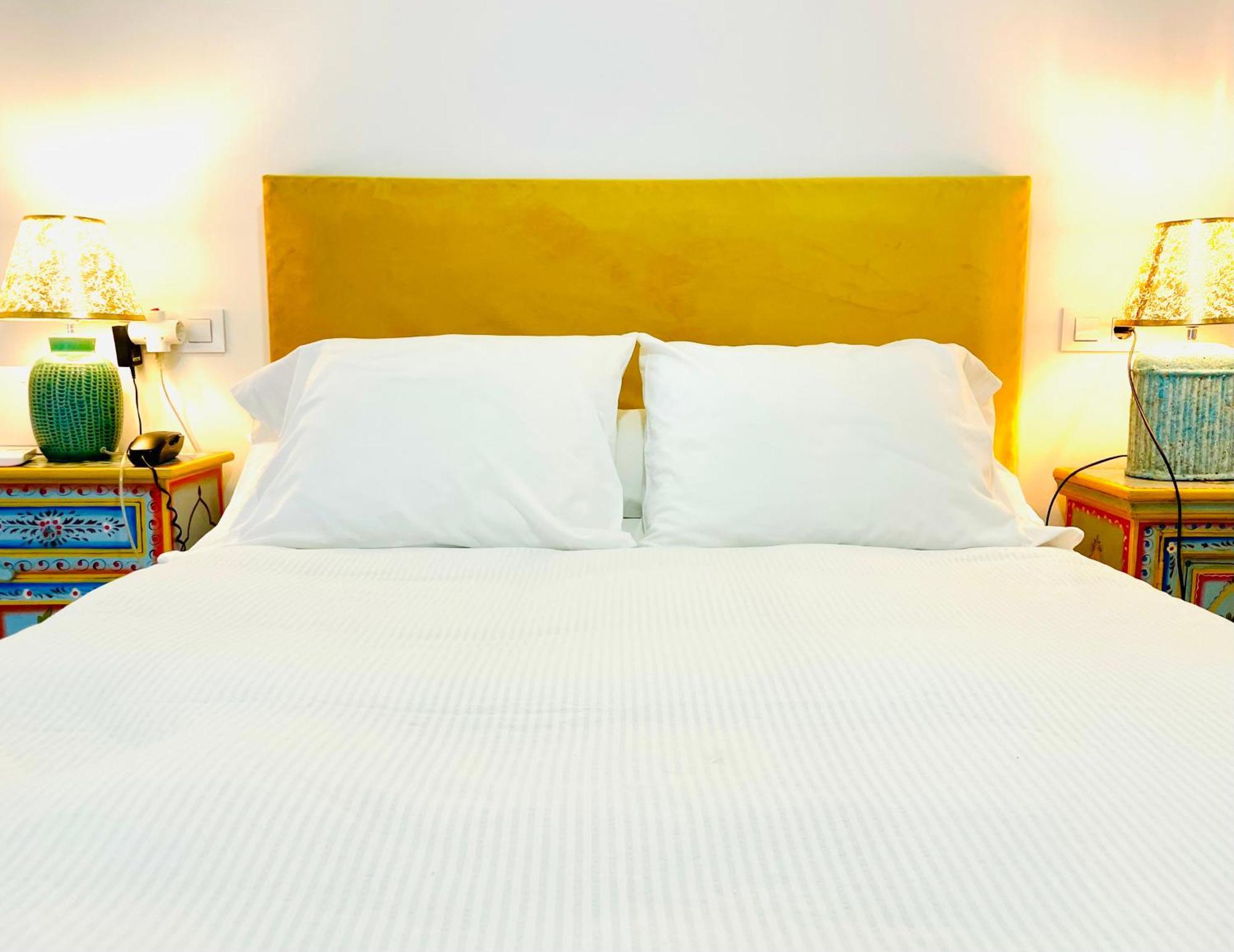 Apartamento Puerta Carmona Sevilla Buitenkant foto