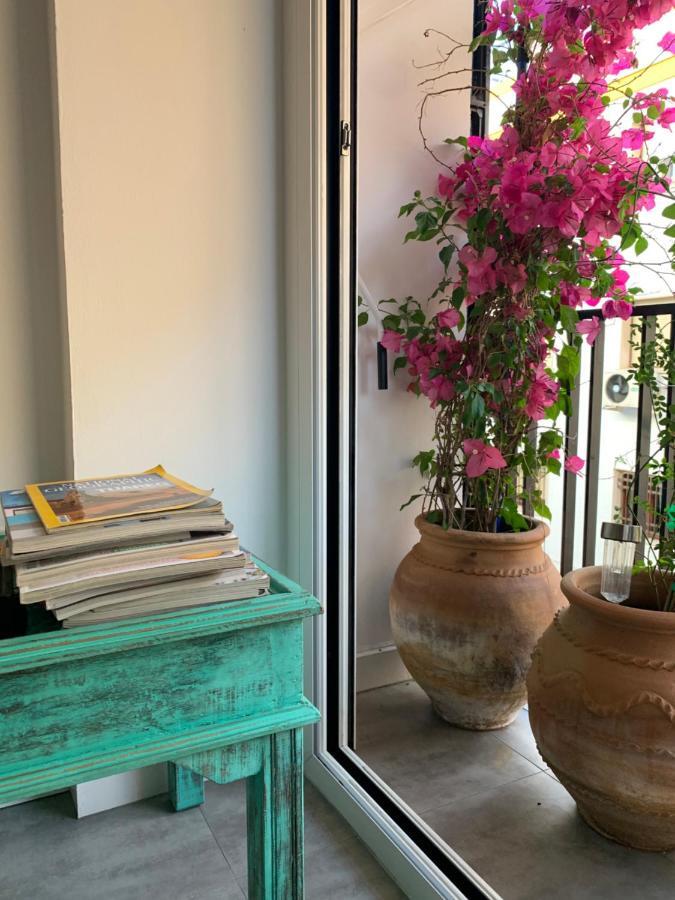 Apartamento Puerta Carmona Sevilla Buitenkant foto